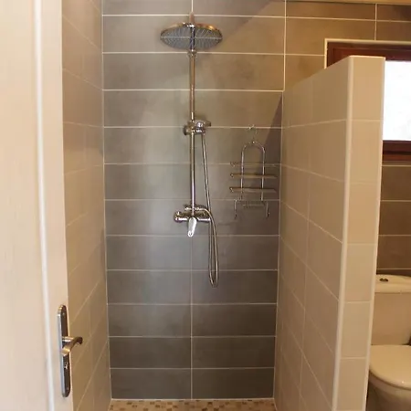 Domaine De Pont Vieux 德罗讷河畔欧布泰尔