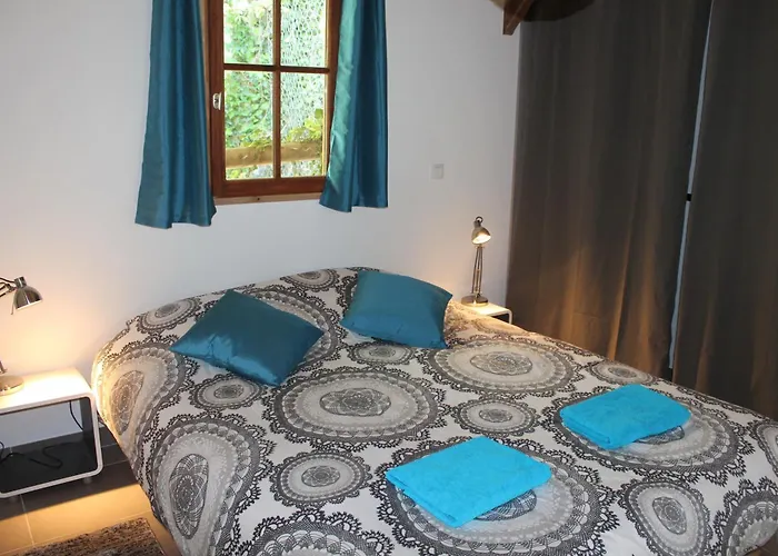 Domaine De Pont Vieux * Aubeterre-sur-Dronne