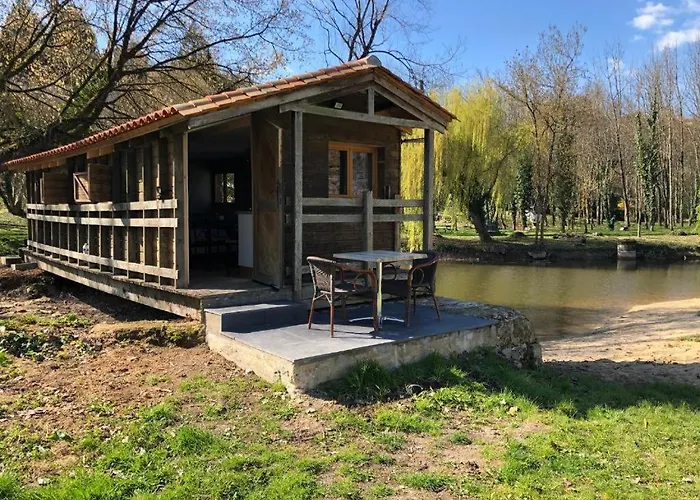 Domaine De Pont Vieux *