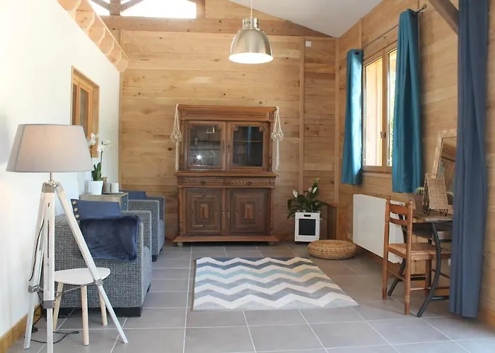 Domaine De Pont Vieux * Aubeterre-sur-Dronne